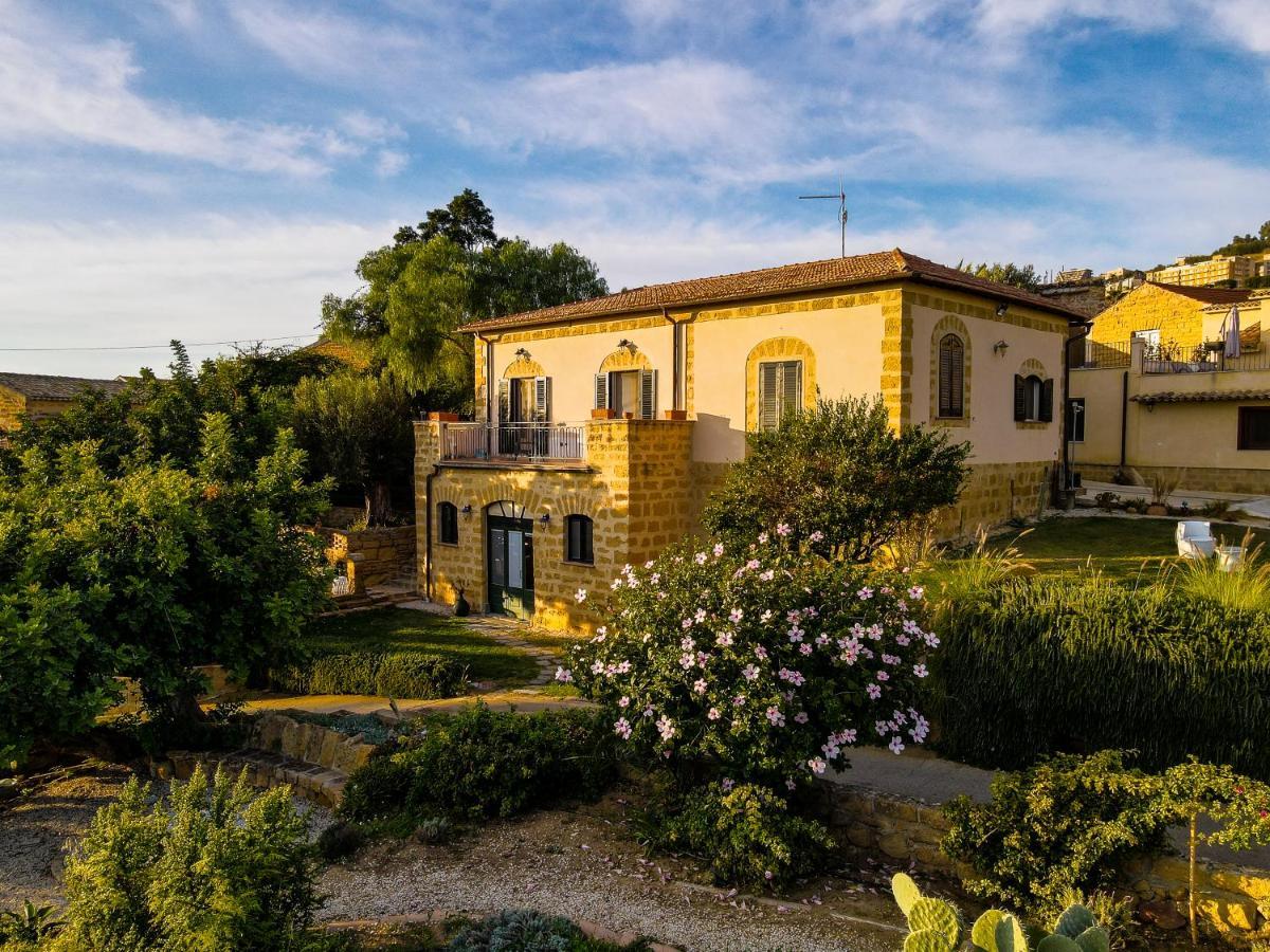 Villa La Lumia B&B Suites & Apartments Agrigento Exterior foto