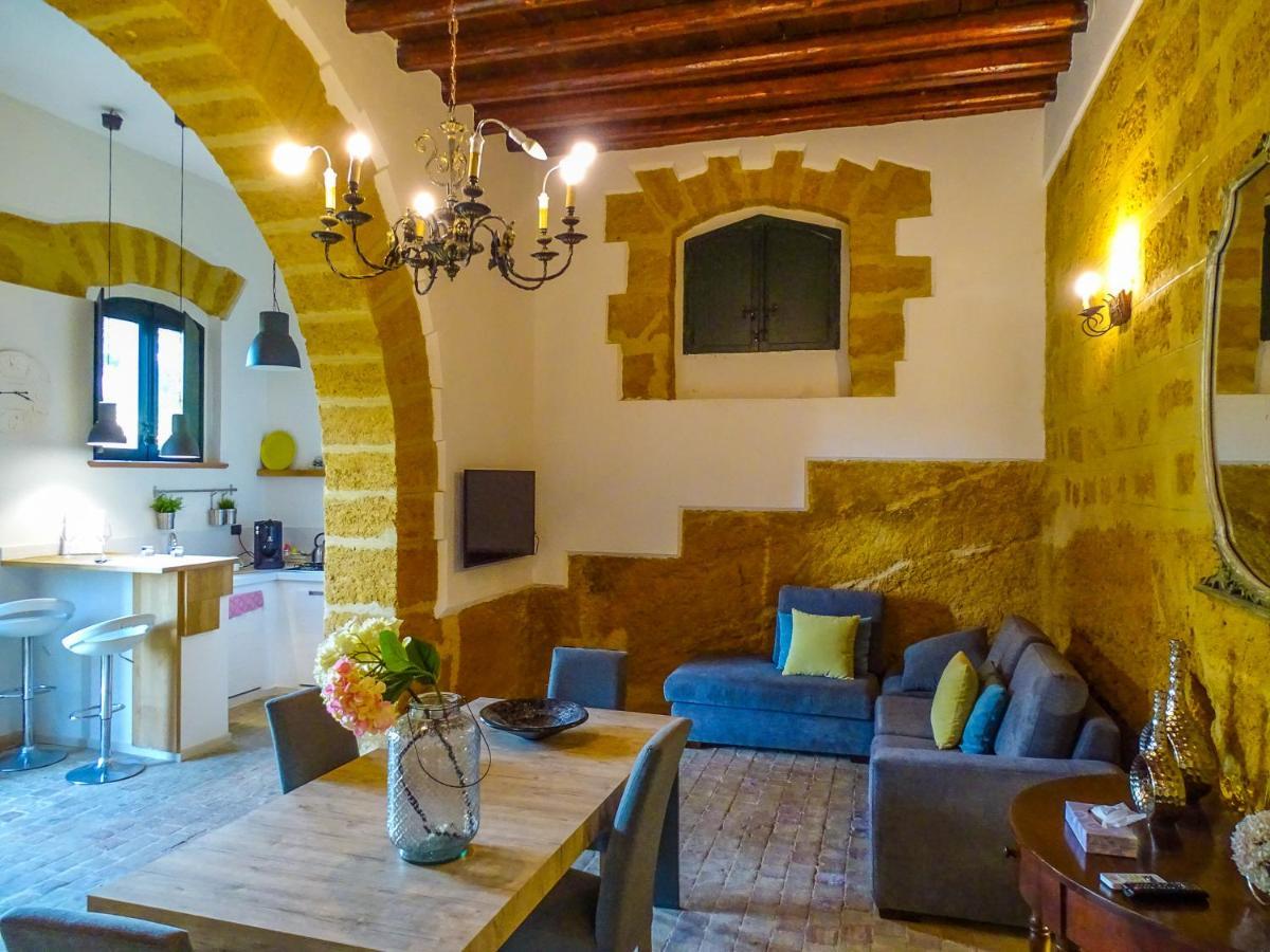 Villa La Lumia B&B Suites & Apartments Agrigento Exterior foto