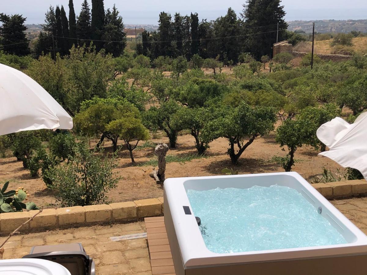 Villa La Lumia B&B Suites & Apartments Agrigento Exterior foto