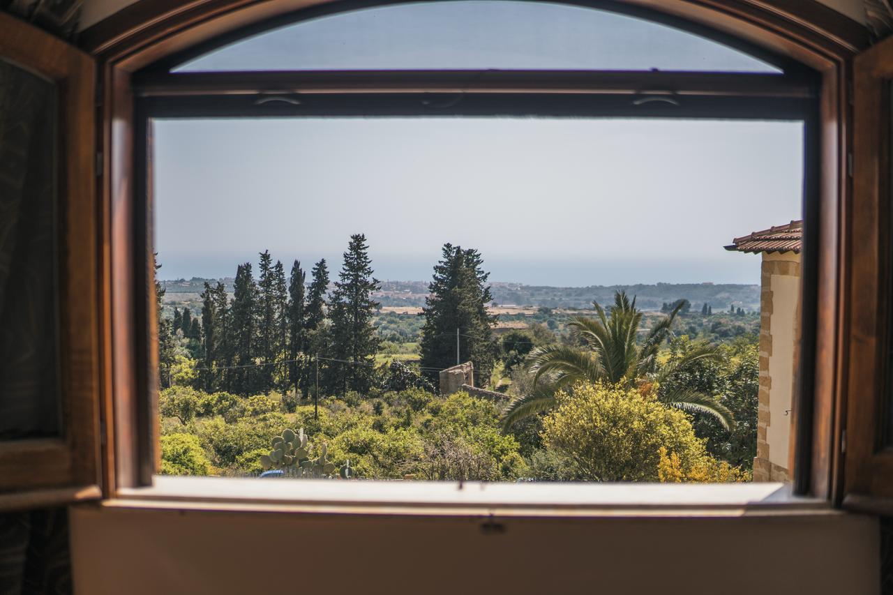 Villa La Lumia B&B Suites & Apartments Agrigento Exterior foto
